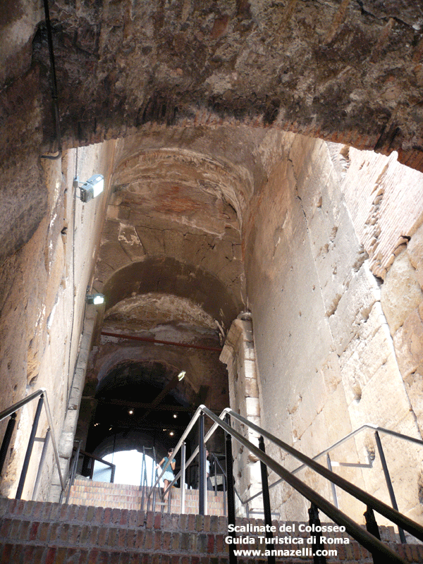 FOTO DEI GRADONI AL COLOSSEO ROMA