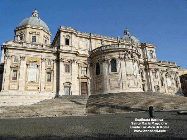 La scalinata della Basilica di Santa Maria Maggiore Roma