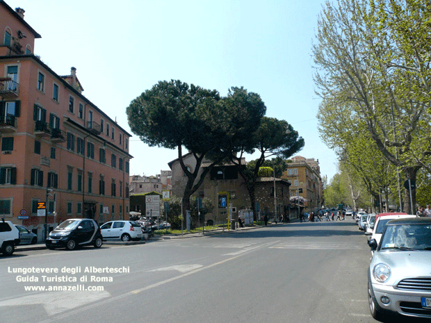 Lungotevere degli Alberteschi a Roma