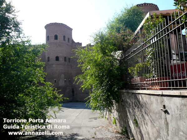 Torrione Porta Asinara piazza di Porta San Giovanni, Roma, foto Anna Zelli