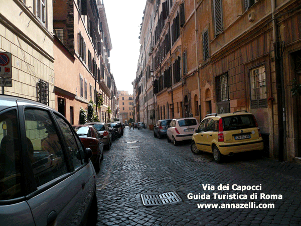 Via dei Capocci a Roma