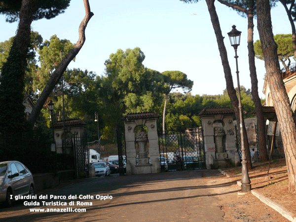 ingresso al parco del colle oppio roma