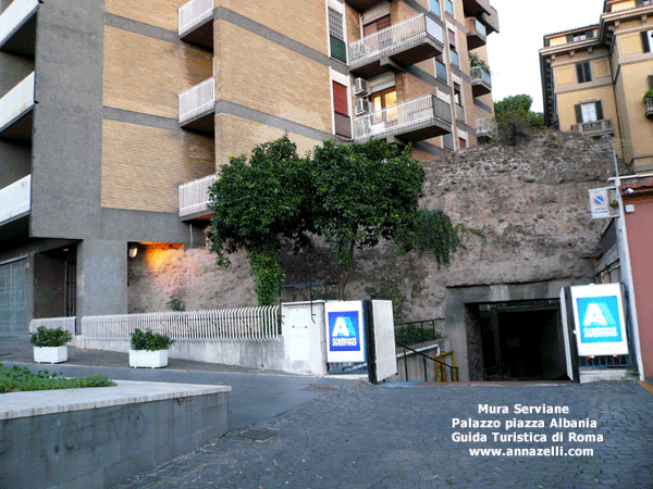 mura serviane palazzo piazza albania viale aventino roma