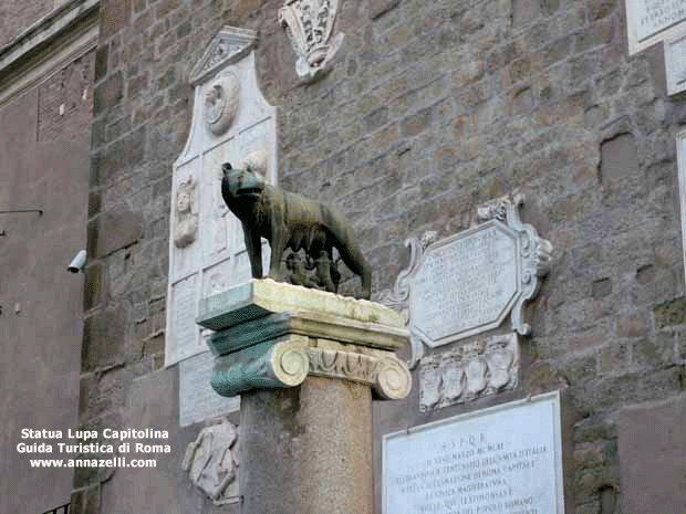 statua lupa capitolina roma