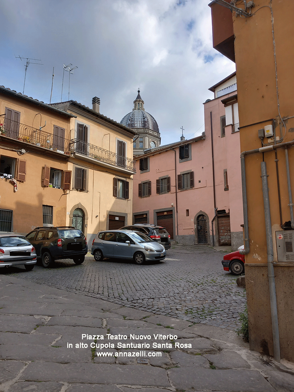 piazza teatro nuovo viterbo info e foto anna zelli