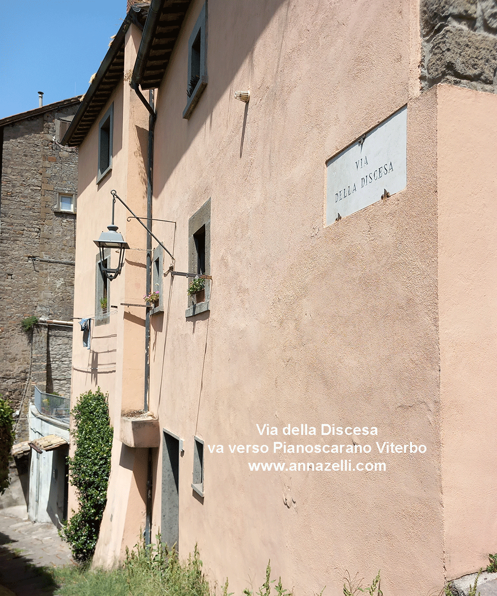 via della discesa viterbo centro storico