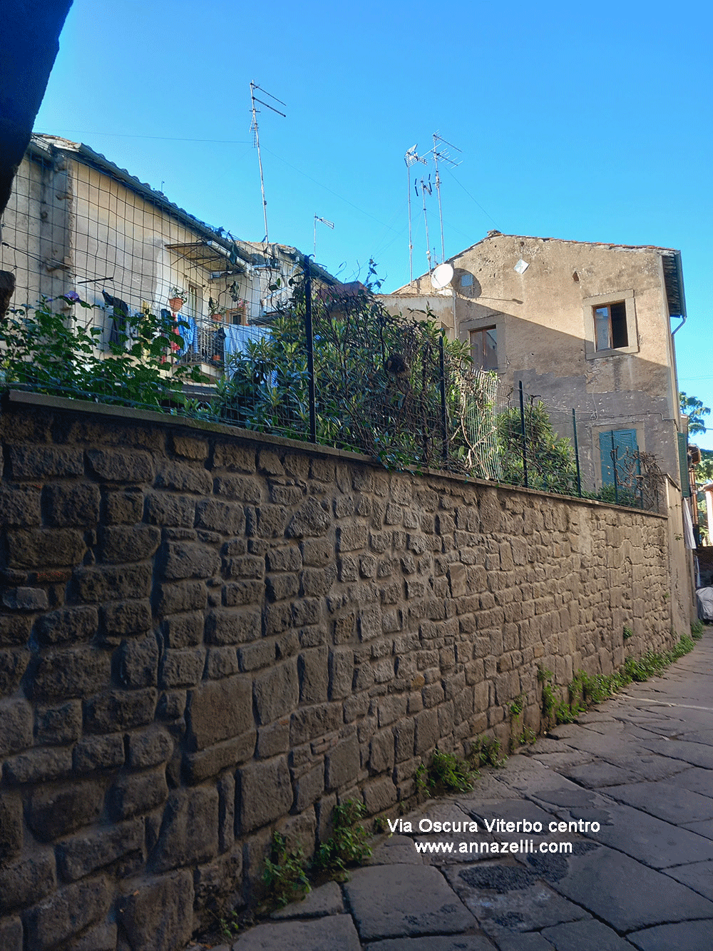 via oscura viterbo centro info e foto anna zelli